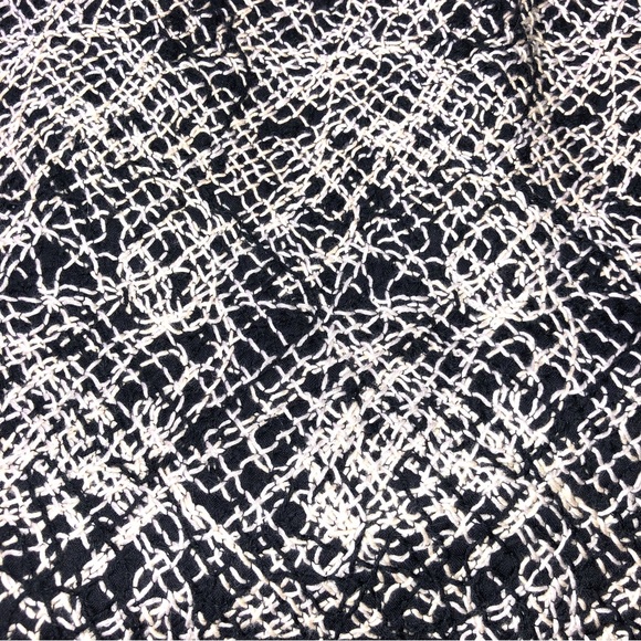 Worth Collection Black and Tan Textured Embroidery Skirt New Size 4 - Picture 6 of 10